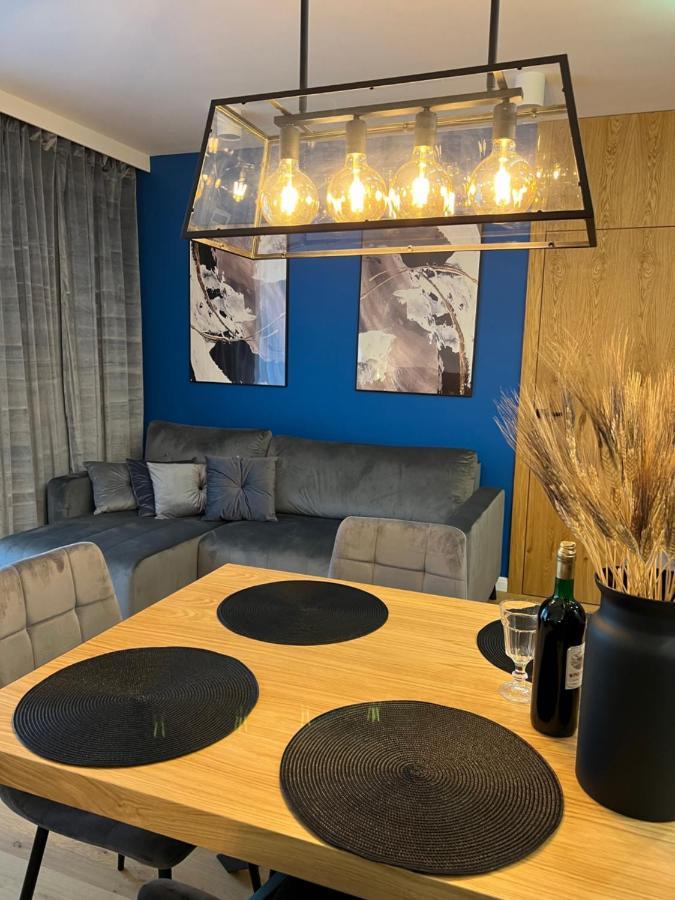 Family & Business Elegant Apartments: Kadzielnia Terrace With Garage Apartment Kielce